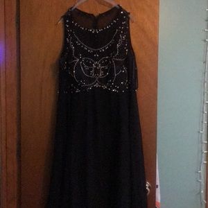 Sydneys closet prom dress size 18